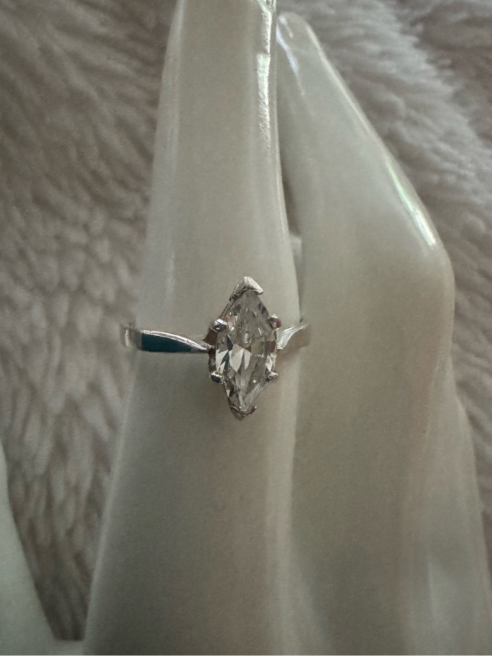 Vintage Solitaire Marquise Ring CZ 925 Sterling Silver, size 6.5